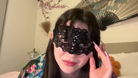 busy_bee69 online show from 02-11-26, 02:27