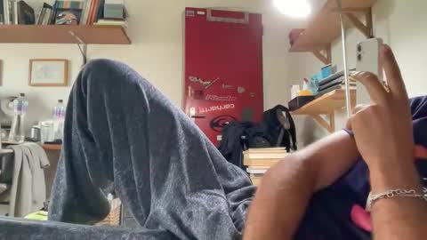 butolina online show from 10-25-25, 02:02