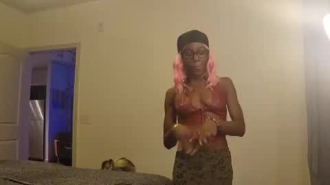 Snapshot of butt3rcup chatting on 10-05-25, 09:07 Goddess online show from 10-05-25, 09:07