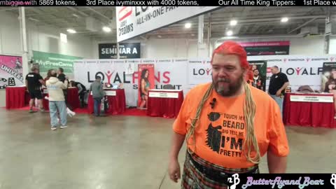 Snapshot of butterflyandbear chatting on 12-06-24, 10:30 Butterfly and Bear online show from 12-06-24, 10:30