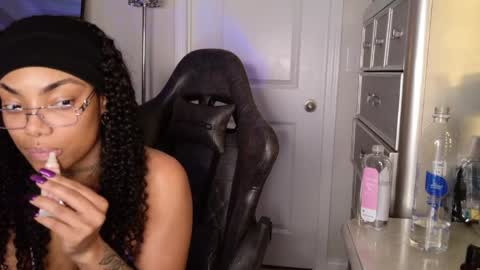 butterfly booty online show from 05-19-26, 01:56