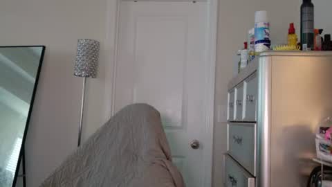 butterfly booty online show from 06-12-26, 04:50