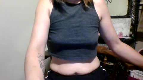 Snapshot of buttonz455 chatting on 06-29-26, 07:47 Buttonz455 online show from 06-29-26, 07:47