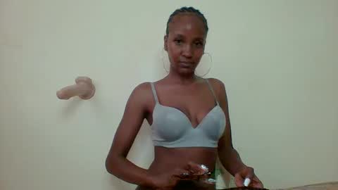 Snapshot of buttter_cup chatting on 01-29-25, 11:20 Claudia online show from 01-29-25, 11:20
