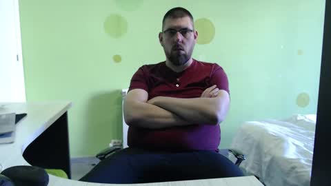 Snapshot of bux404 chatting on 03-05-25, 12:00 Pete online show from 03-05-25, 12:00