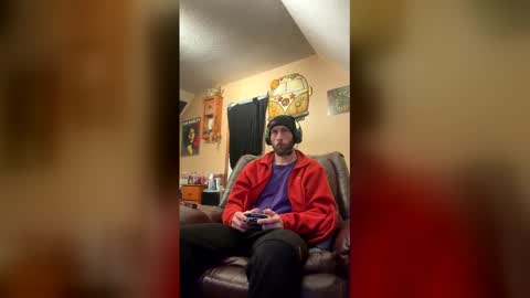 Snapshot of byounce32 chatting on 03-09-26, 01:20 Bounceonme online show from 03-09-26, 01:20