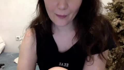 Snapshot of caffeinated_lamb chatting on 05-14-26, 05:53 Lamb online show from 05-14-26, 05:53