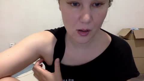 Snapshot of caffeinated_lamb chatting on 05-30-26, 05:54 Lamb online show from 05-30-26, 05:54