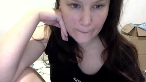 Snapshot of caffeinated_lamb chatting on 05-31-26, 05:53 Lamb online show from 05-31-26, 05:53