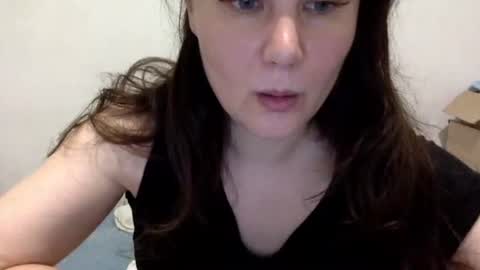 Snapshot of caffeinated_lamb chatting on 06-17-26, 05:47 Lamb online show from 06-17-26, 05:47