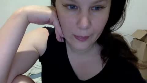 Snapshot of caffeinated_lamb chatting on 06-19-26, 05:50 Lamb online show from 06-19-26, 05:50