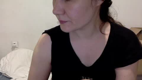 Snapshot of caffeinated_lamb chatting on 06-22-26, 05:54 Lamb online show from 06-22-26, 05:54