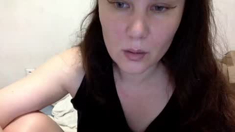 Snapshot of caffeinated_lamb chatting on 07-16-26, 05:52 Lamb online show from 07-16-26, 05:52
