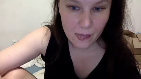 Snapshot of caffeinated_lamb chatting on 07-23-26, 05:55 Lamb online show from 07-23-26, 05:55