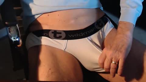 Snapshot of cagay8 chatting on 12-20-24, 03:31 CAgay8 online show from 12-20-24, 03:31