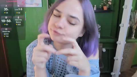 Gina online show from 12-21-25, 10:00