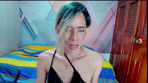 Caitlyn online show from 10-11-25, 05:22