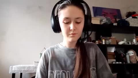 Sara online show from 12-14-25, 12:43