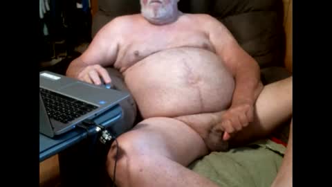 Snapshot of cajungrey75 chatting on 12-29-24, 03:03 cajungrey online show from 12-29-24, 03:03