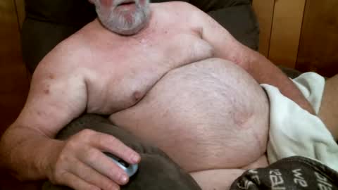 Snapshot of cajungrey75 chatting on 10-18-25, 01:34 cajungrey online show from 10-18-25, 01:34