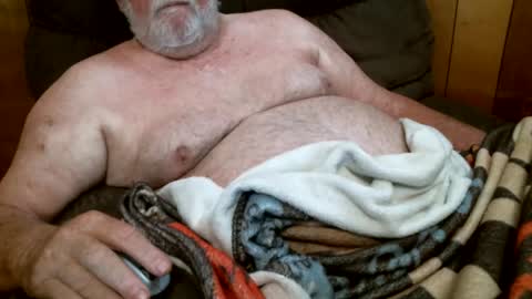 Snapshot of cajungrey75 chatting on 10-19-25, 04:07 cajungrey online show from 10-19-25, 04:07