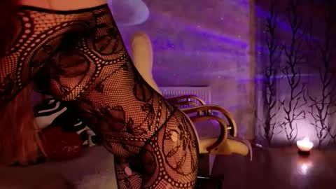 Snapshot of caliente_emperatriz chatting on 05-12-26, 09:56 EMPERATRIZ online show from 05-12-26, 09:56