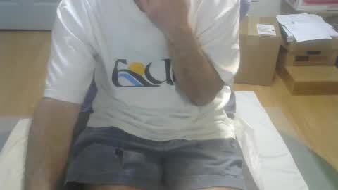 Snapshot of califun4u chatting on 01-12-25, 03:39 califun4u online show from 01-12-25, 03:39