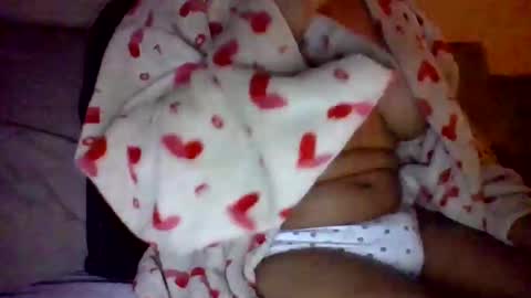 Snapshot of caligirl310r chatting on 03-08-25, 06:21 Caligurl   Queen    Head Fluffer In Charge  Goddess of Cocktease   Mistress of Holes online show from 03-08-25, 06:21