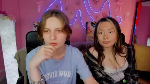 Snapshot of calista_bliss chatting on 06-22-26, 12:13 Calista online show from 06-22-26, 12:13