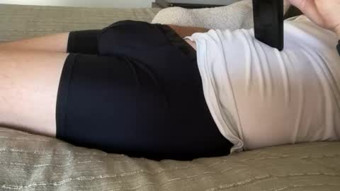 Snapshot of calistraight chatting on 04-07-26, 09:15 CaliStraight online show from 04-07-26, 09:15