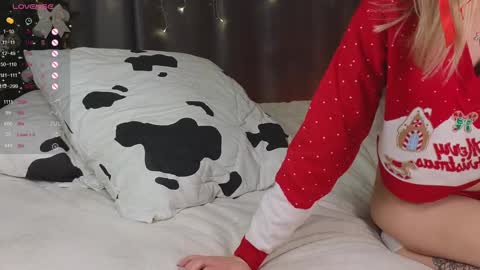 Snapshot of call__me_mommy_ chatting on 12-24-24, 05:34 Nancy Please thumbs up me online show from 12-24-24, 05:34