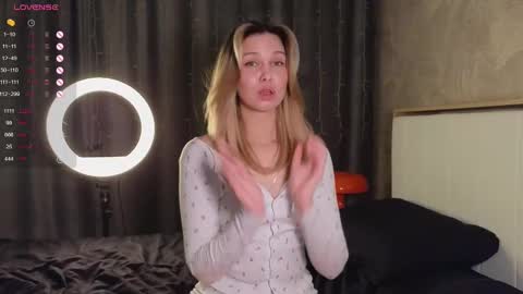 Snapshot of call__me_mommy_ chatting on 02-20-25, 04:57 Nancy Please thumbs up me online show from 02-20-25, 04:57