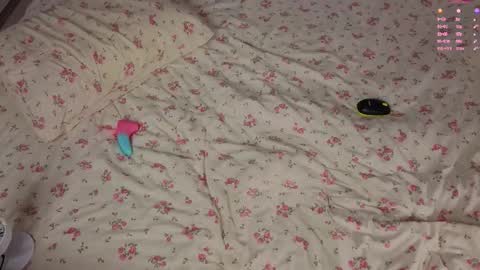 Snapshot of call__me_mommy_ chatting on 11-28-25, 07:44 Nancy Please thumbs up me online show from 11-28-25, 07:44