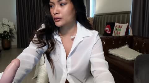 Snapshot of call_me_linda56 chatting on 02-02-25, 02:59 Call Me Linda online show from 02-02-25, 02:59