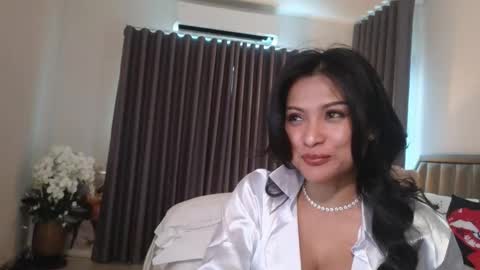 Snapshot of call_me_linda56 chatting on 11-02-25, 03:09 Call Me Linda online show from 11-02-25, 03:09