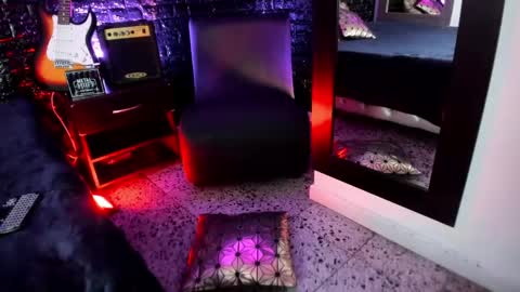 calliope_dark online show from 01-06-25, 03:40