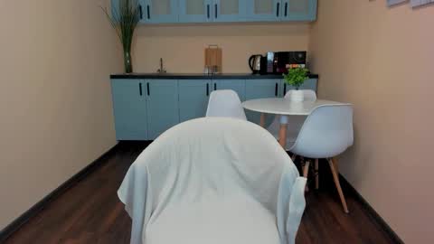 Im Margo where is my Joker  online show from 11-21-25, 01:10