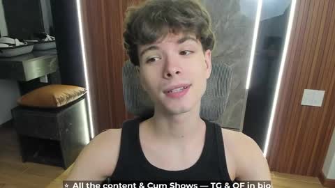 Snapshot of calvin_loves_you chatting on 05-19-26, 03:18 Hey I am Calvin online show from 05-19-26, 03:18