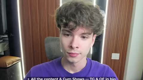 Snapshot of calvin_loves_you chatting on 05-29-26, 03:43 Hey I am Calvin online show from 05-29-26, 03:43