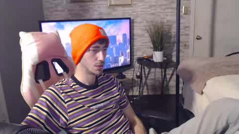 Snapshot of calvin_tanner chatting on 12-27-24, 04:04 calvin_tanner online show from 12-27-24, 04:04