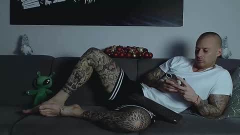 Calvin  online show from 12-19-25, 12:39