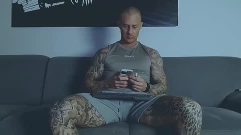 Calvin  online show from 02-26-26, 07:35