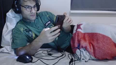 Snapshot of calvinjohnlad chatting on 12-11-24, 03:58 Calvinjohnlad online show from 12-11-24, 03:58