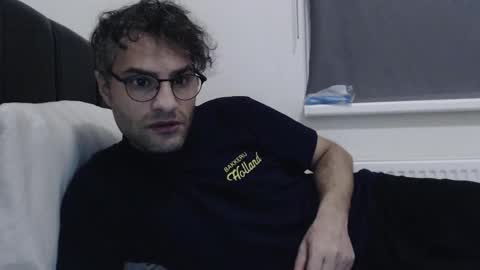 Snapshot of calvinjohnlad chatting on 12-15-24, 08:36 Calvinjohnlad online show from 12-15-24, 08:36