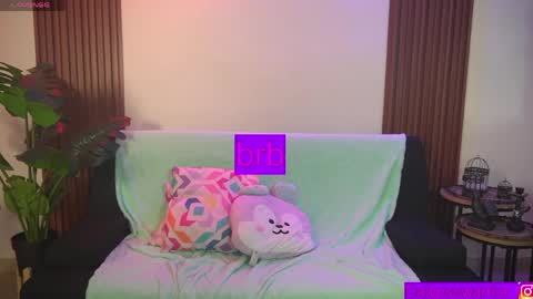 Calypso and Kayla online show from 04-25-26, 01:08