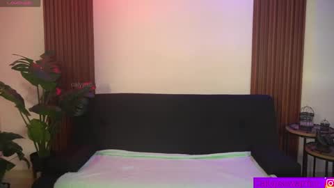 Snapshot of calypso_and_ge1 chatting on 05-01-26, 01:10 Calypso and Kayla online show from 05-01-26, 01:10