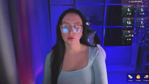 Snapshot of calypsownsu chatting on 11-02-25, 04:09 Christy online show from 11-02-25, 04:09