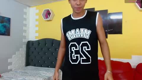 Snapshot of cam_sexyboy chatting on 10-17-25, 01:03 cam_sexyboy online show from 10-17-25, 01:03