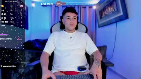 Snapshot of cam_suaza chatting on 06-11-26, 06:11 online show from 06-11-26, 06:11