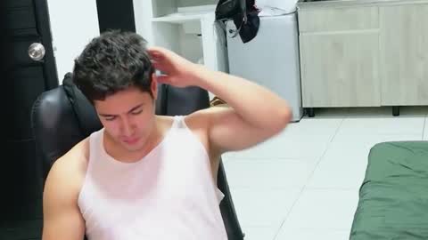 Snapshot of camara110 chatting on 04-22-26, 12:57 camara110 online show from 04-22-26, 12:57